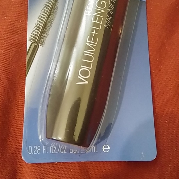 Revlon mascara - Picture 4 of 4